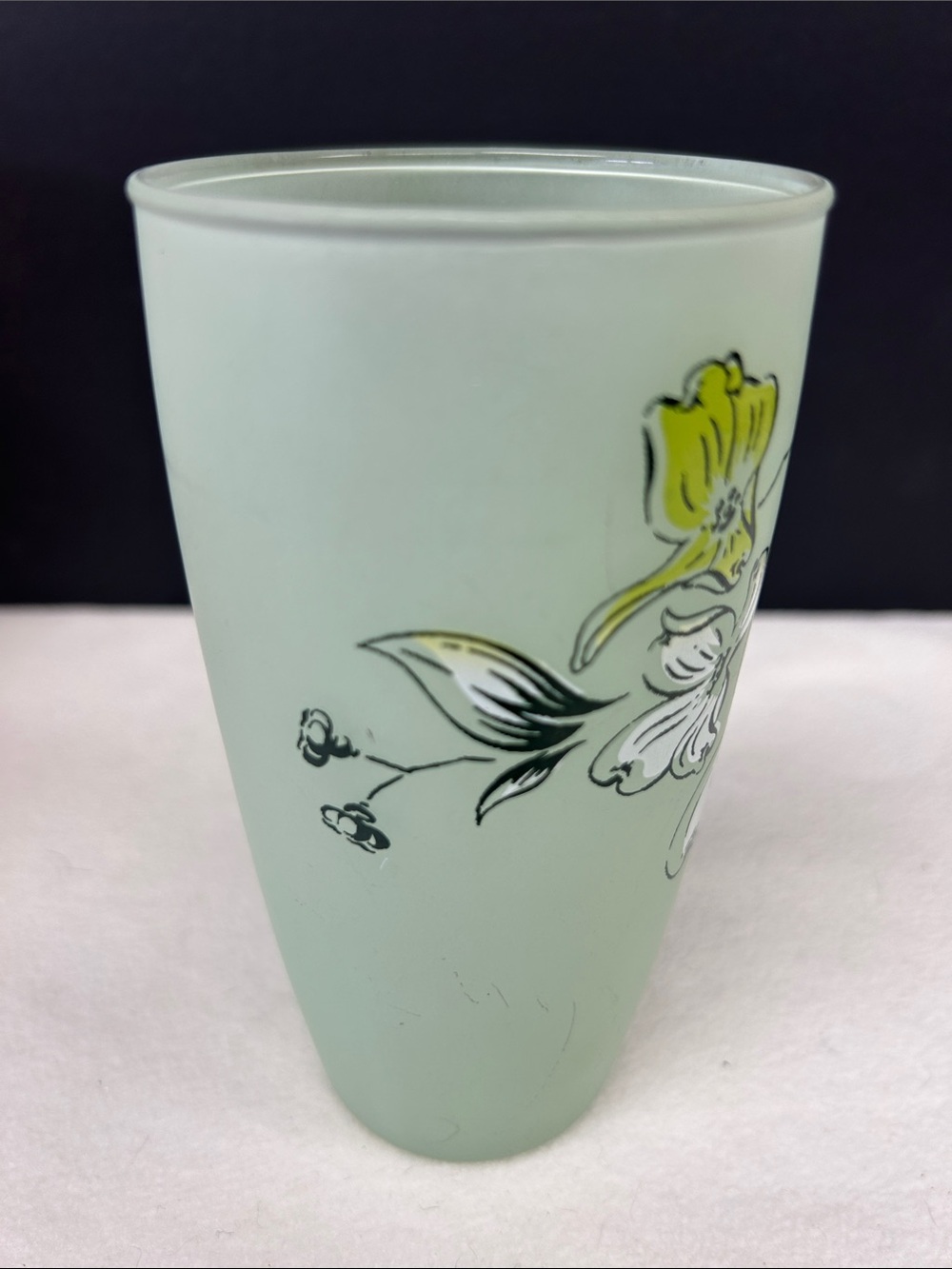 Vintage set of 4 frosted glass “Dogwood Design” 5..5” tumblers by Anchor Hocking - Picture 13 of 16